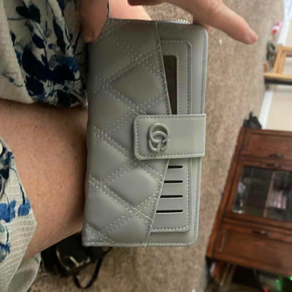 Wallet - Picture 1 of 4